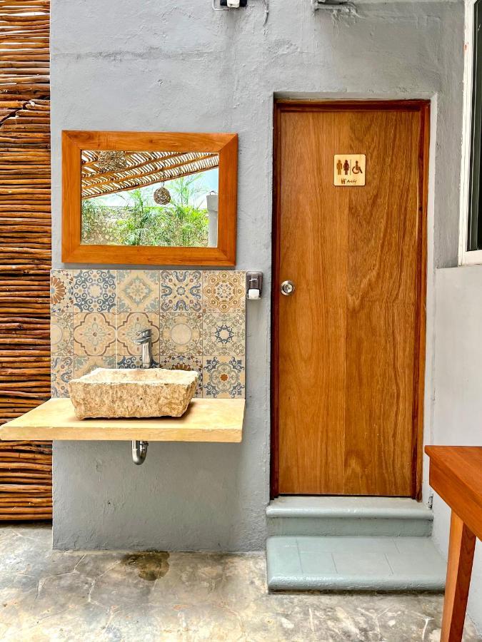 Ariche Valladolid Hotel & Hostal Екстер'єр фото