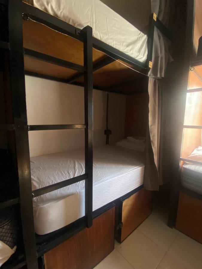 Ariche Valladolid Hotel & Hostal Екстер'єр фото