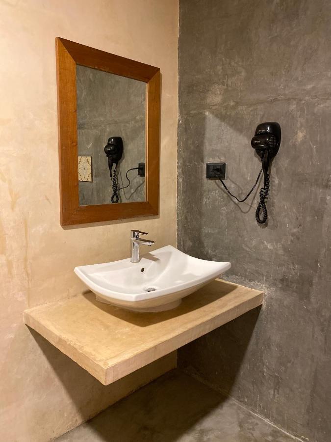 Ariche Valladolid Hotel & Hostal Екстер'єр фото